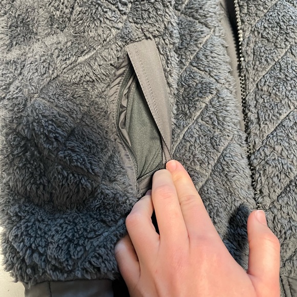 Reversible Patagonia Vest - Picture 3 of 4